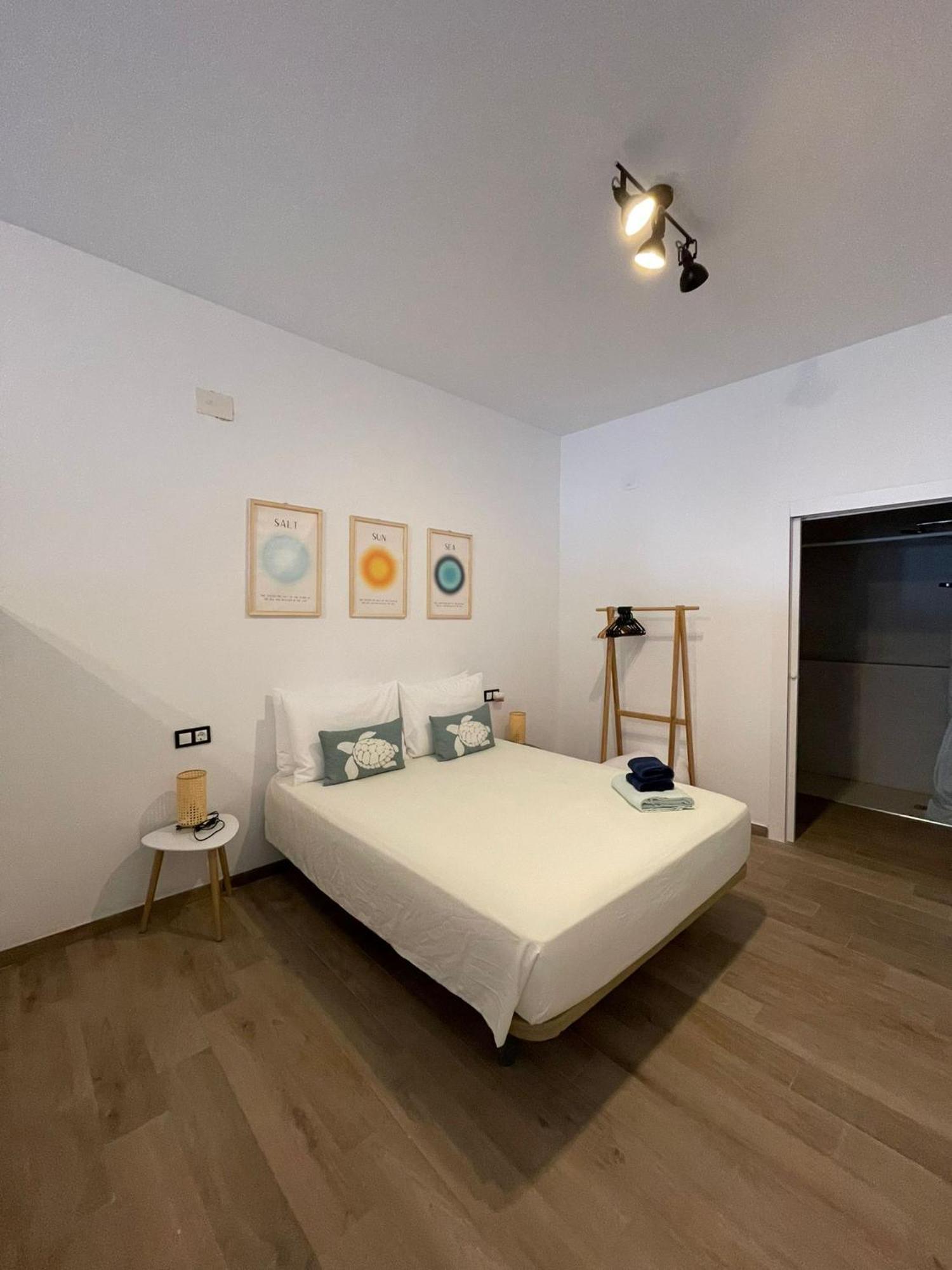 Apartamentos Matilda Коніль-де-ла-Фронтера Екстер'єр фото